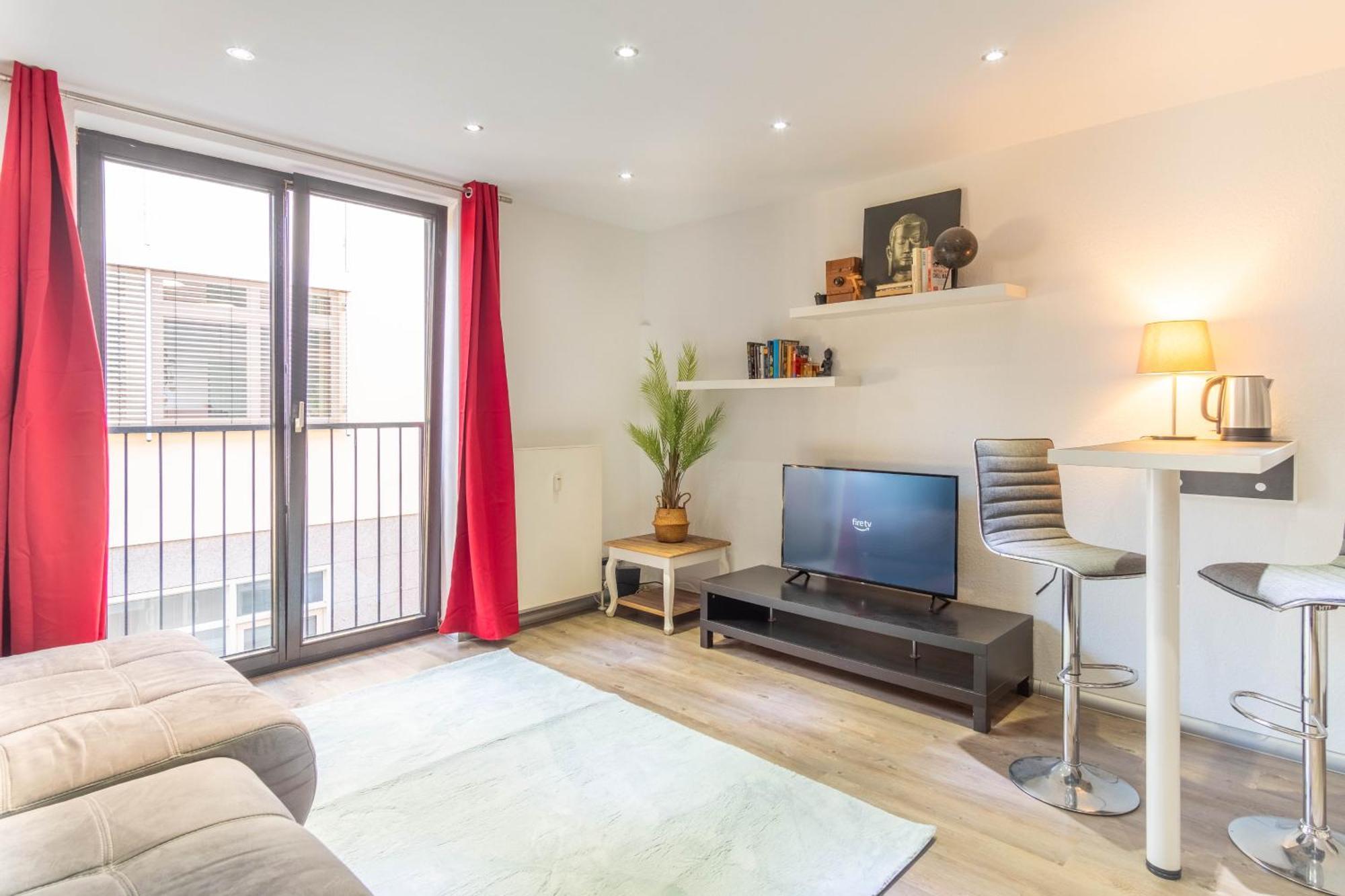 Apartment Arbeitsplatz, Tiefgaragenstellplatz, 4k Tv Netflix *